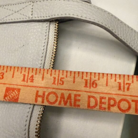 Cuyana Classic Easy Zipper Tote Light Blue Pebbled Leather Bag 2020s - Picture 13 of 15